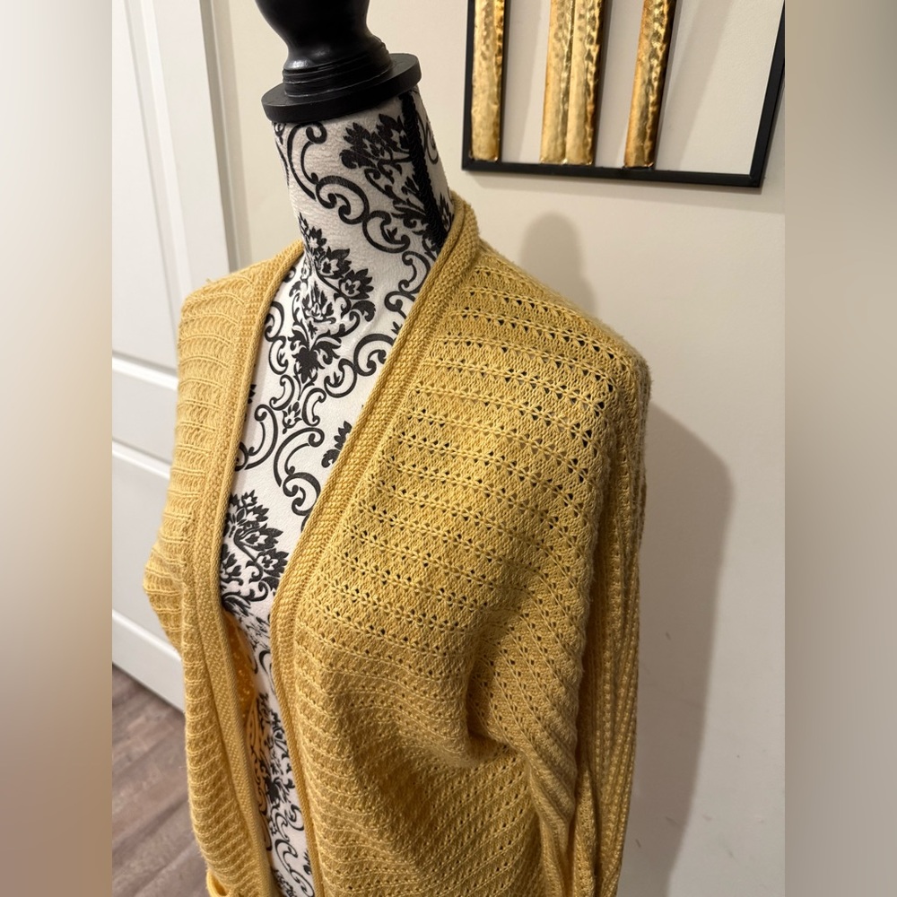 Pinque Yellow Women's Cardigan - Picture 2 of 6